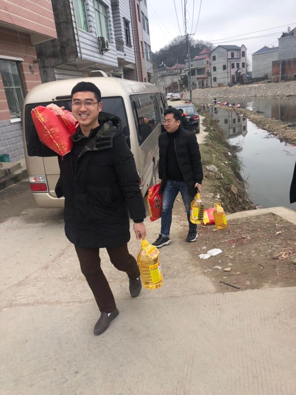 精準(zhǔn)扶貧在行動，入戶走訪暖人心
