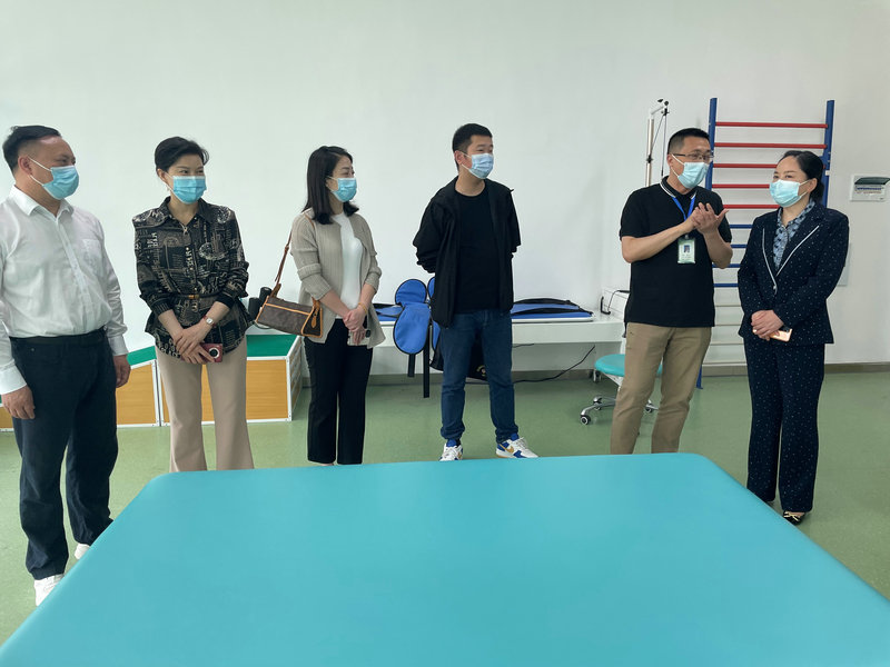 市政協(xié)領導蒞臨我校調研